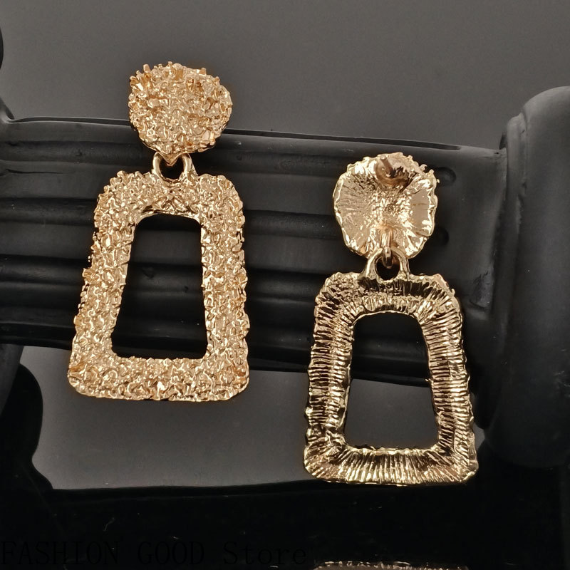 Metal Earrings High-end Hollow - Women'S Fashion Website ulasan dan harga
